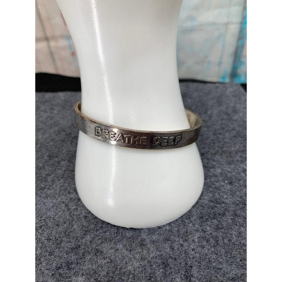 Breathe Deep Bracelet - Picture 1 of 7